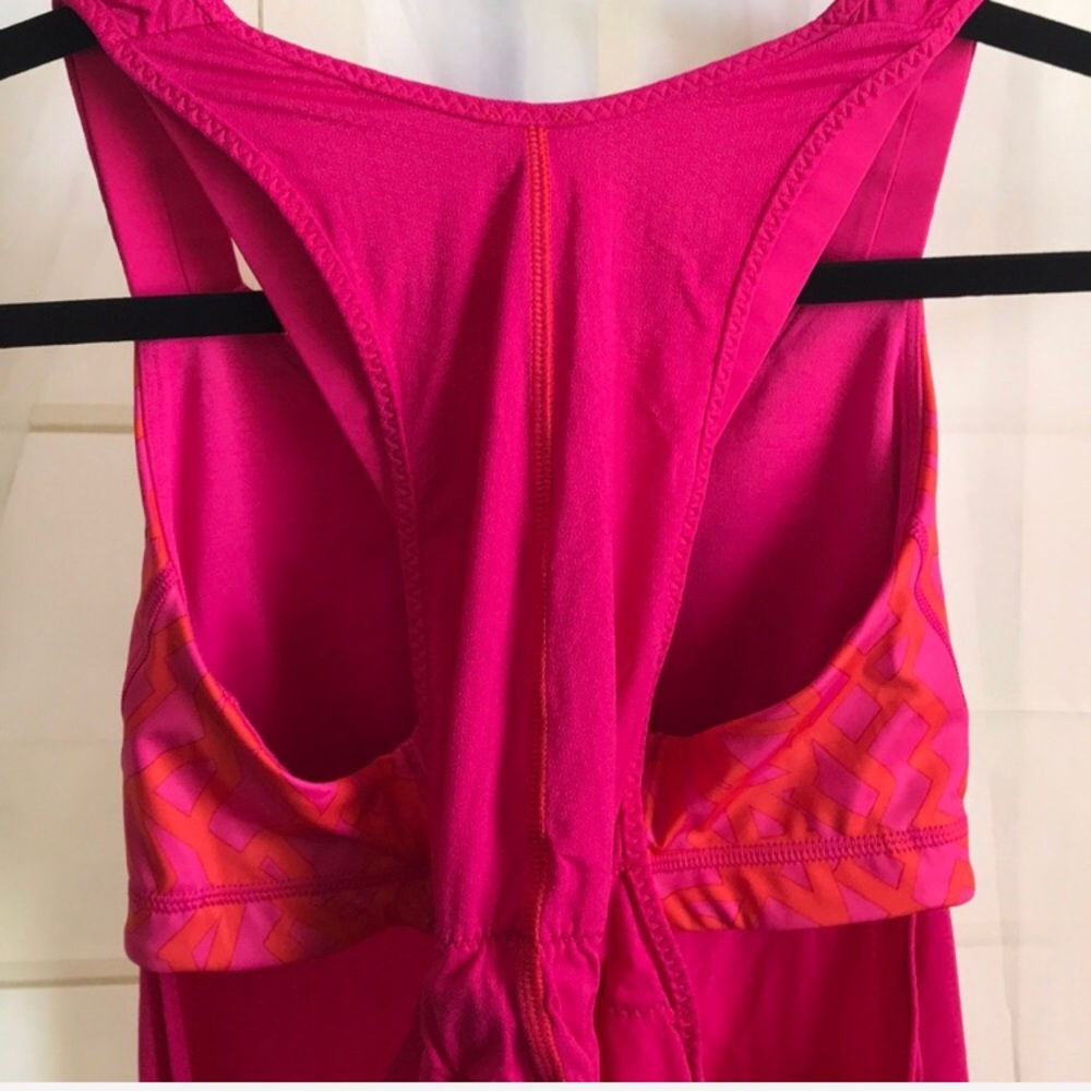 NWT LULULEMON SEAWHEEZE STASH IT TANK - - Size 8 - Picture 5 of 8